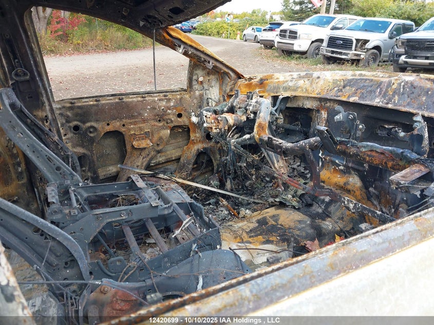 3GCUKPEC8EG320967 2014 CHEVROLET SILVERADO photo no. 5