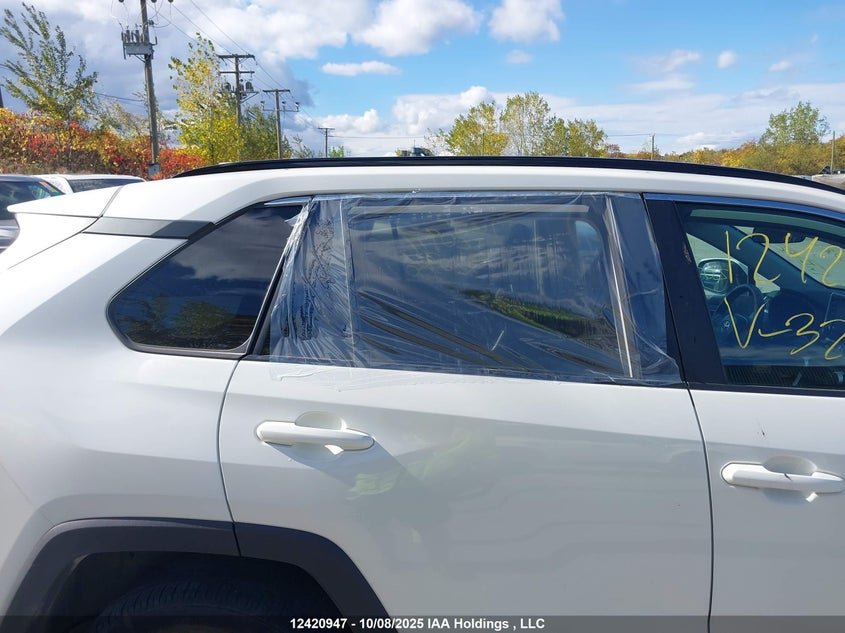 2T3R1RFV3NW320380 2022 TOYOTA RAV 4 photo no. 10