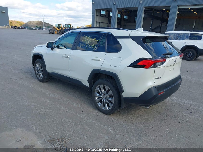 2T3R1RFV3NW320380 2022 TOYOTA RAV 4 photo no. 3