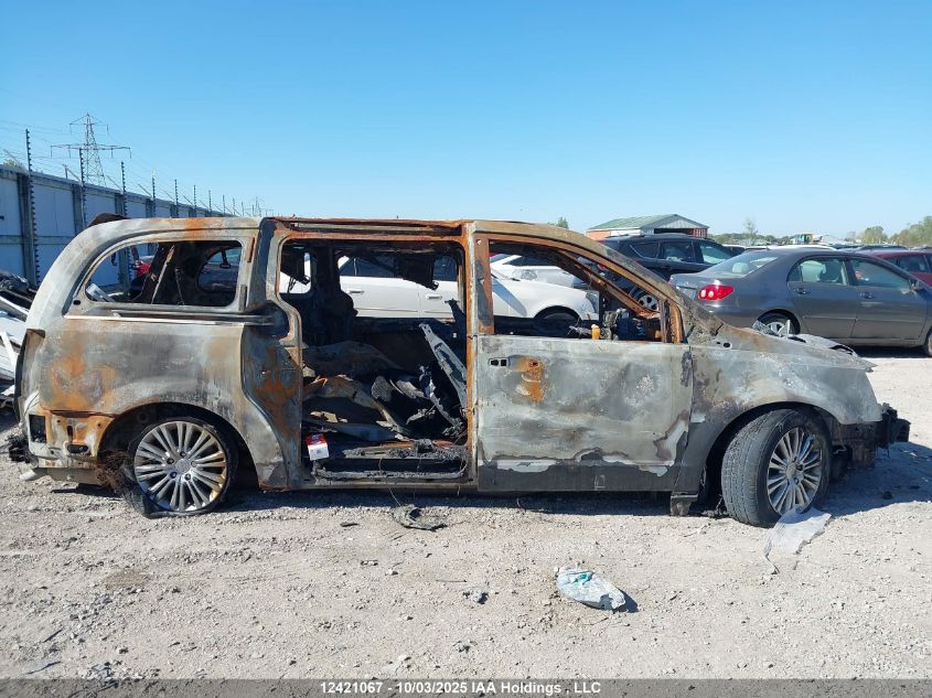 2014 Chrysler Town & Country VIN: 2C4RC1CG2ER218872 Lot: 12421067