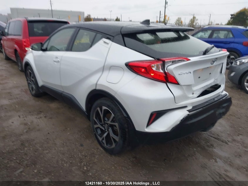 JTNKHMBX7N1135010 2022 TOYOTA C-HR photo no. 3