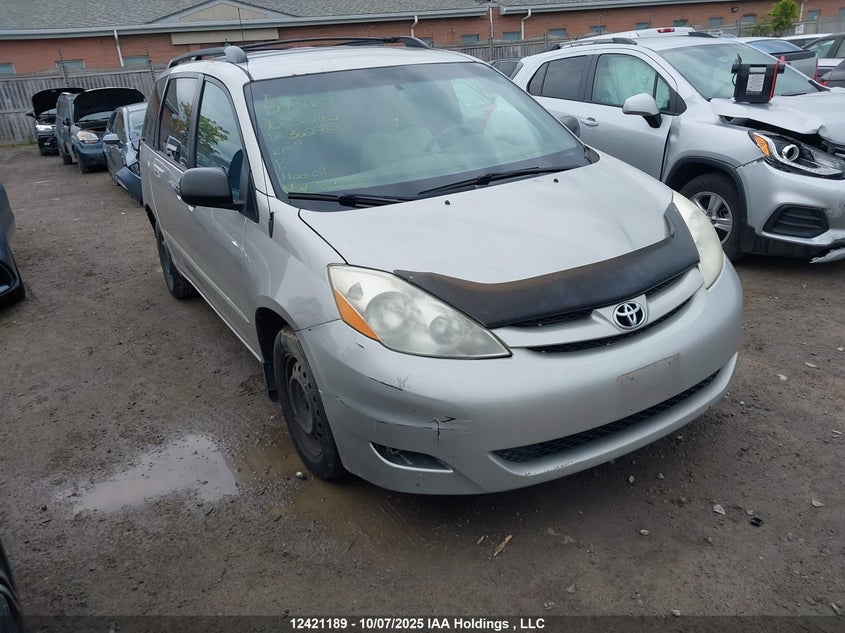5TDZK4CC6AS302986 2010 Toyota Sienna Le V6 auction photo 1
