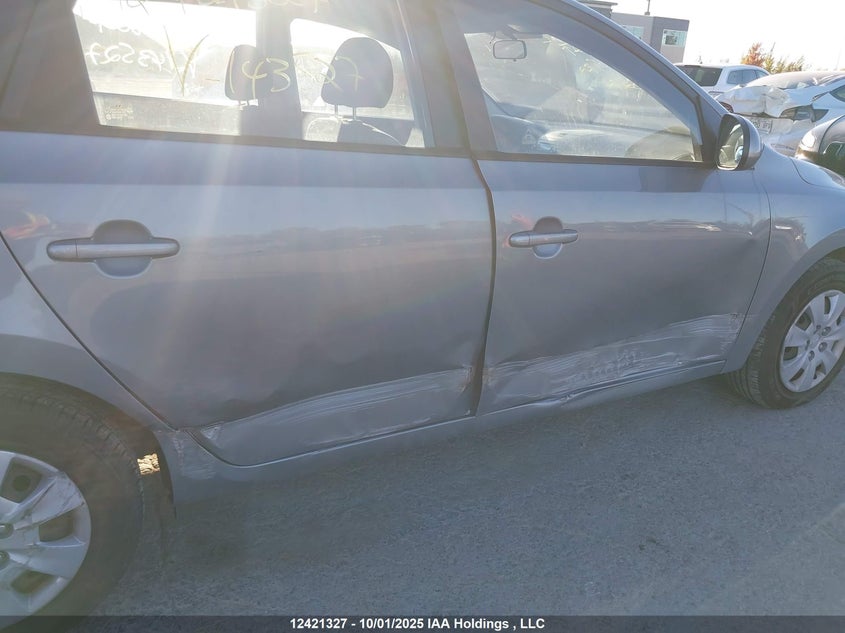KMHDB8AE0CU143527 2012 HYUNDAI ELANTRA photo no. 6