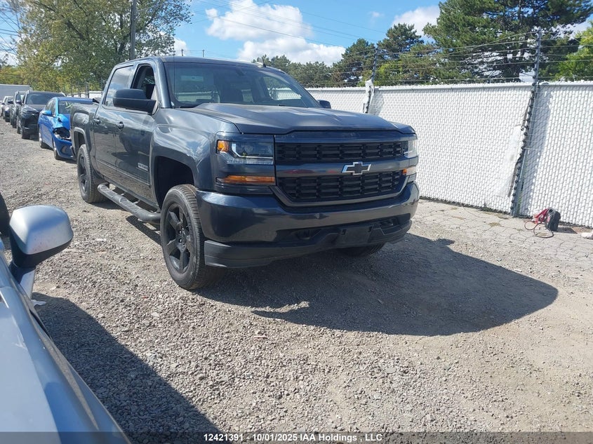 3GTU2MEC9JG290645 2018 GMC Sierra 1500 Sle auction photo 1