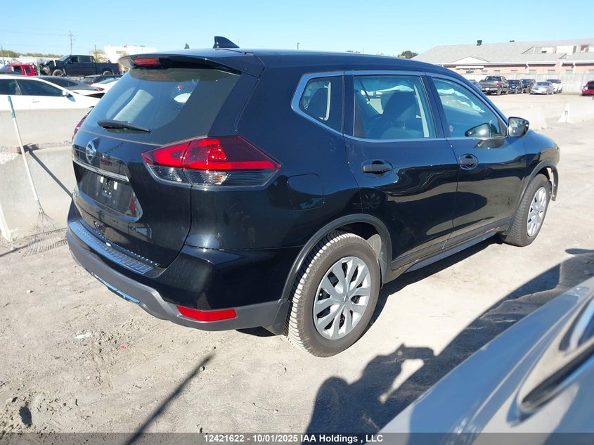 5N1AT2MT5JC782447 2018 NISSAN ROGUE photo no. 4