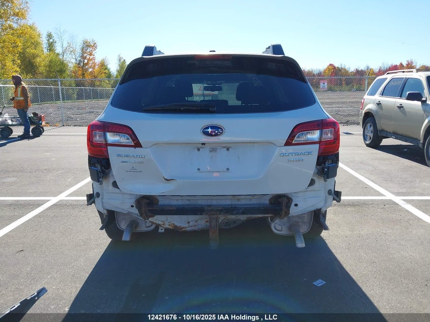 2015 Subaru Outback 3.6R Touring Package VIN: 4S4BSFDC1F3239683 Lot: 12421676