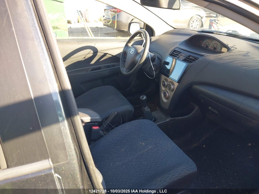 JTDBT923491298992 2009 TOYOTA YARIS photo no. 5