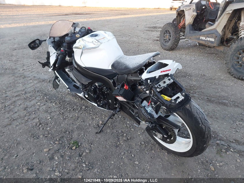 JS1GN7FA7L7100904 2020 SUZUKI GSX-R photo no. 3