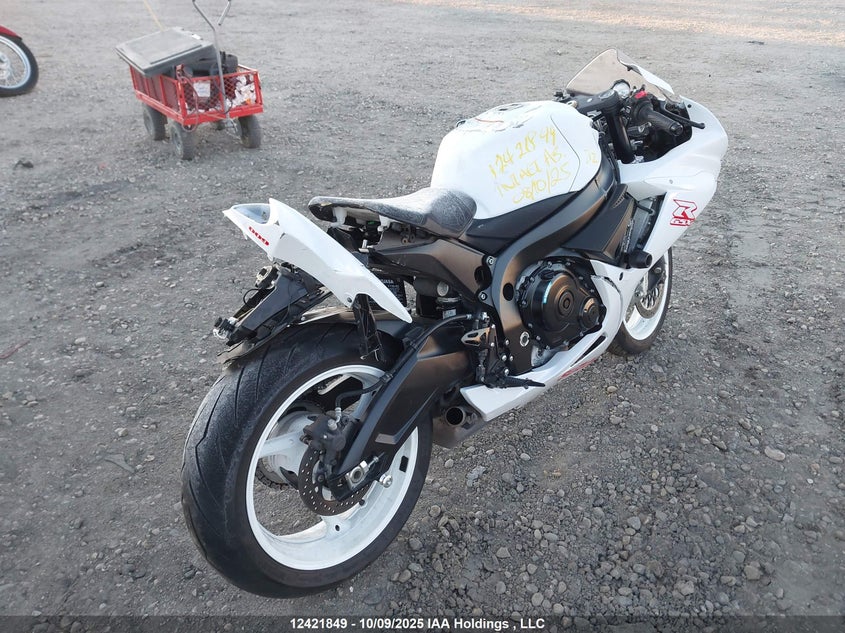 JS1GN7FA7L7100904 2020 SUZUKI GSX-R photo no. 4