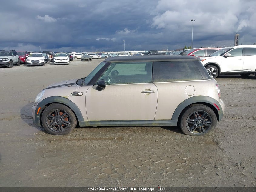 2013 Mini Cooper VIN: WMWSU3C56DT549578 Lot: 12421964