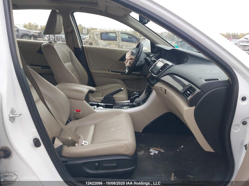 JHMCR6F7XHC800243 2017 HONDA ACCORD photo no. 5