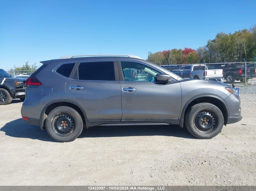 5N1AT2MV4JC706686 2018 NISSAN ROGUE photo no. 14