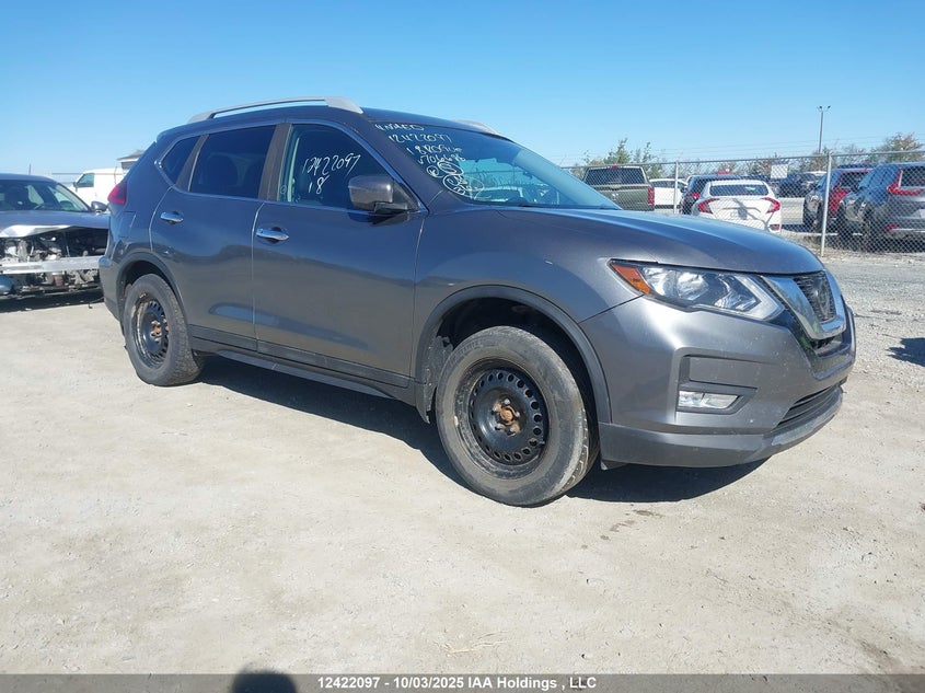 5N1AT2MV4JC706686 2018 NISSAN ROGUE photo no. 1