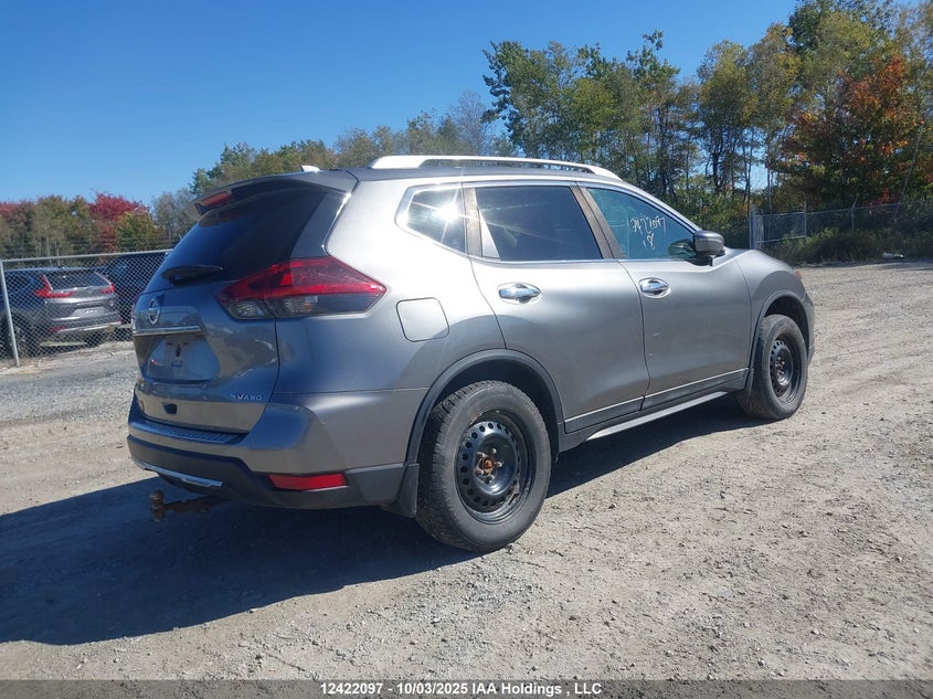 5N1AT2MV4JC706686 2018 NISSAN ROGUE photo no. 4