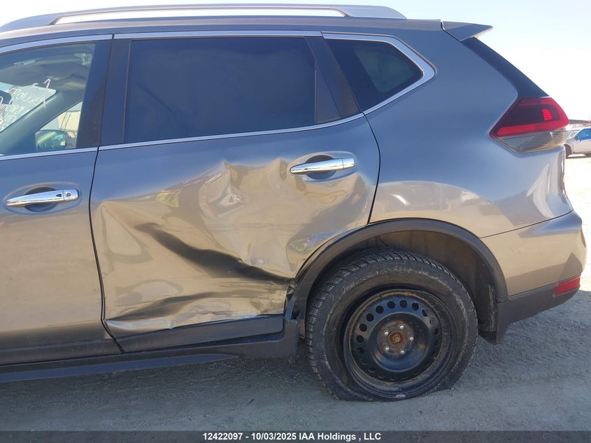 5N1AT2MV4JC706686 2018 NISSAN ROGUE photo no. 6