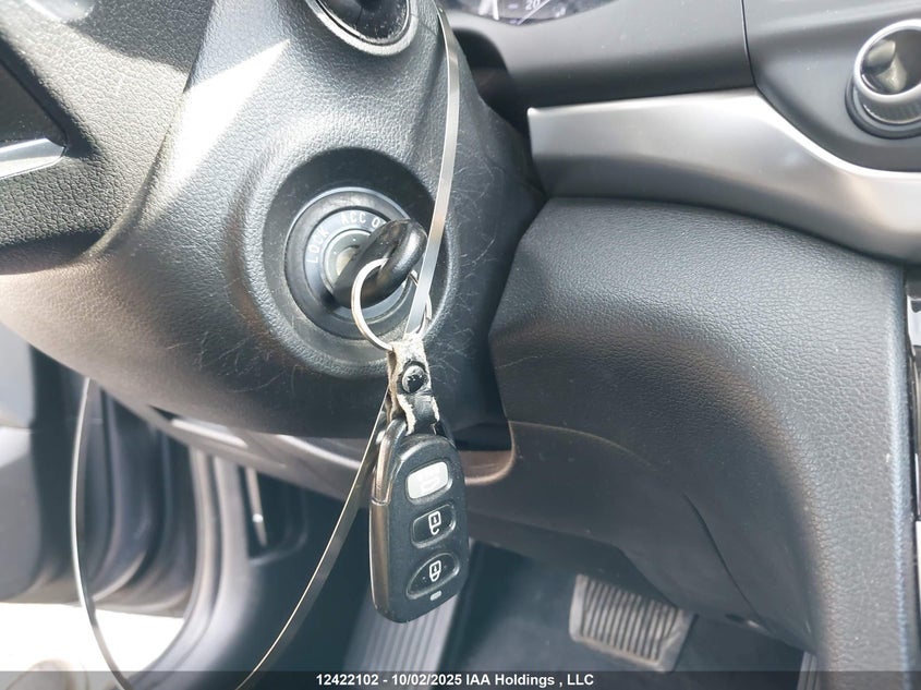 2019 Hyundai Elantra Se VIN: KMHD74LF8KU787484 Lot: 12422102