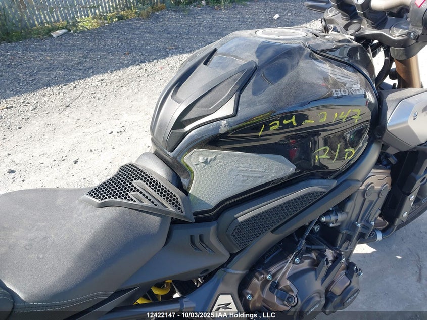 MLHRH0260L5100301 2020 HONDA CB photo no. 18