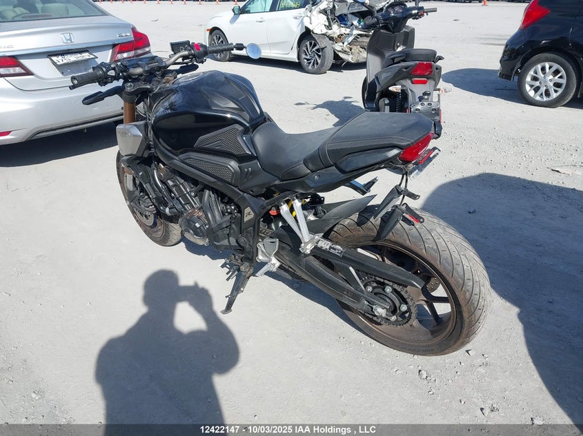 MLHRH0260L5100301 2020 HONDA CB photo no. 3
