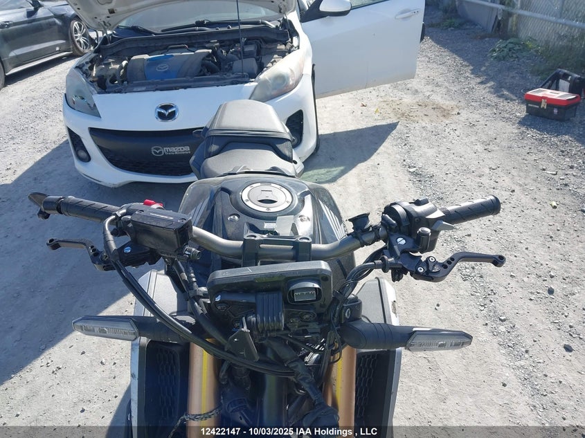 MLHRH0260L5100301 2020 HONDA CB photo no. 5