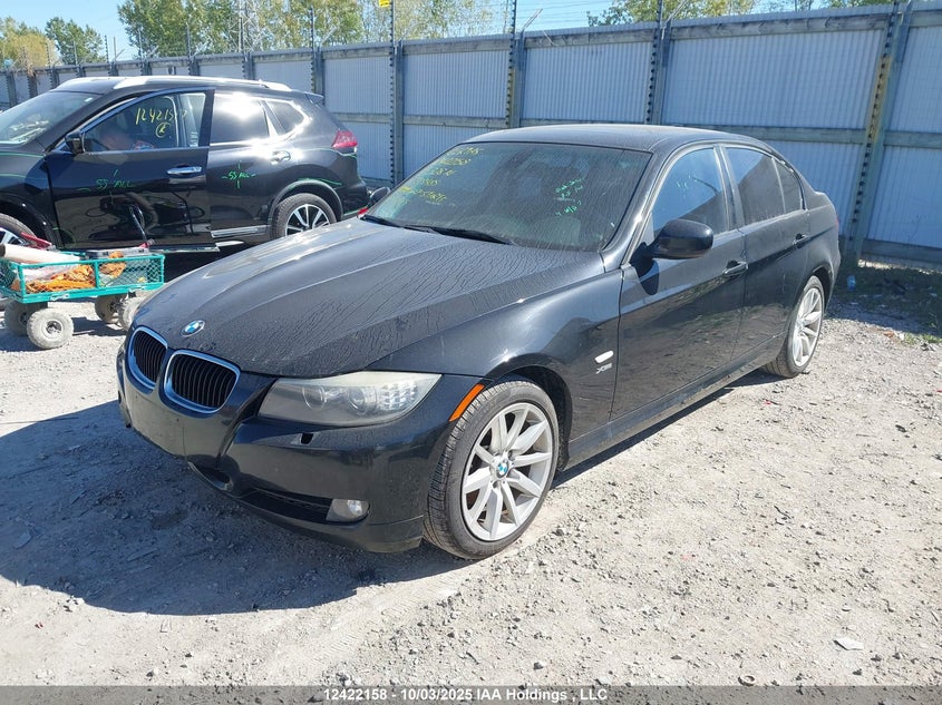 WBAPK7C57BA773485 2011 BMW 3ER photo no. 2