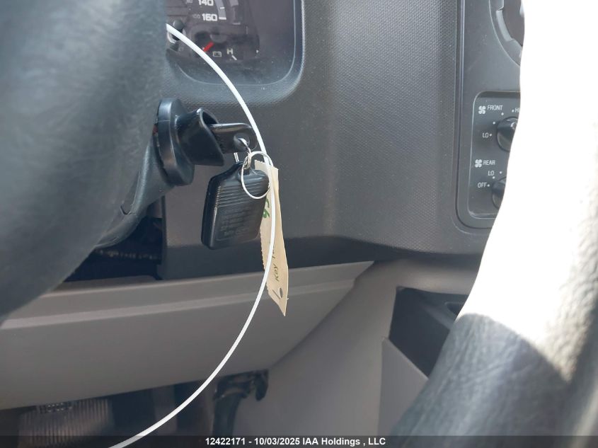 2013 Ford E-350 Super Duty Xlt VIN: 1FBNE3BL8DDA50082 Lot: 12422171