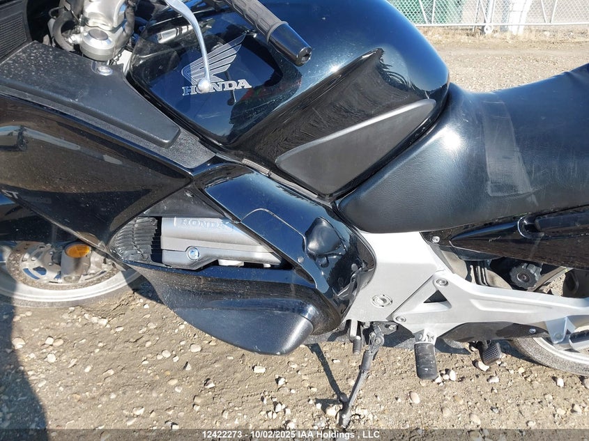JH2SC51286M400099 2006 HONDA ST photo no. 9