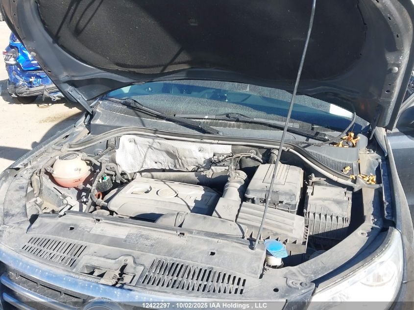 2010 Volkswagen Tiguan 2.0 Tsi Comfortline/2.0 Tsi Highline/2.0 Tsi Trendline VIN: WVGBV9AX2AW002045 Lot: 12422297