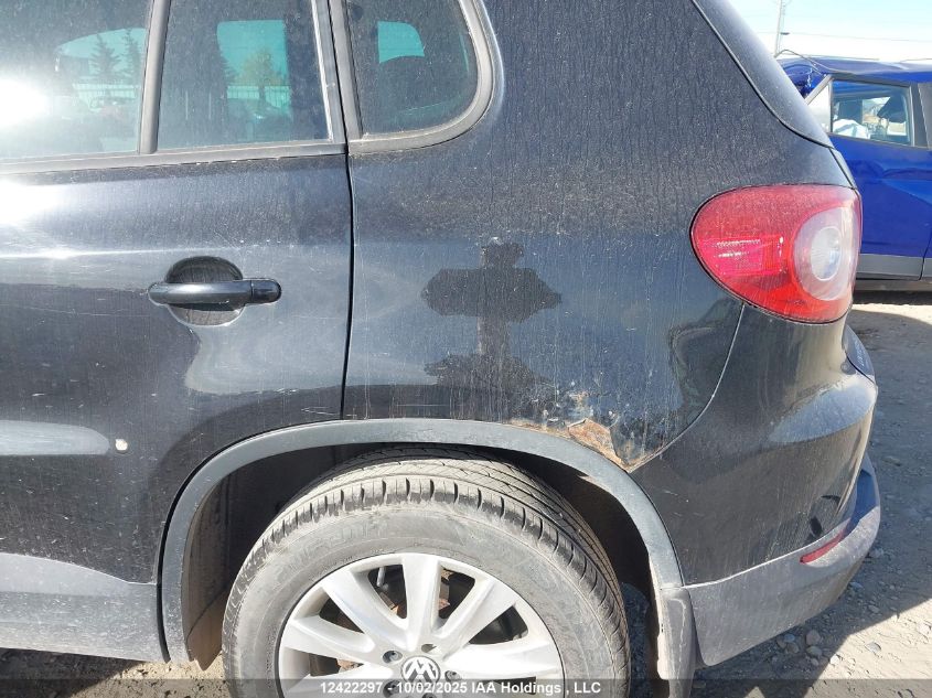2010 Volkswagen Tiguan 2.0 Tsi Comfortline/2.0 Tsi Highline/2.0 Tsi Trendline VIN: WVGBV9AX2AW002045 Lot: 12422297