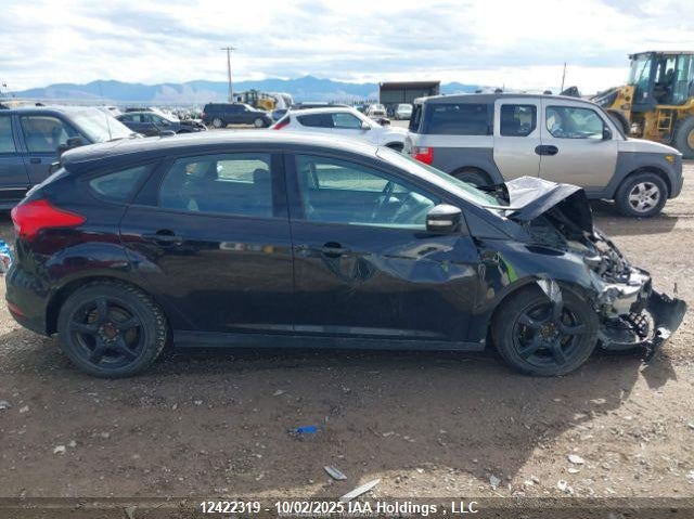 2017 Ford Focus Se VIN: 1FADP3K21HL200561 Lot: 12422319