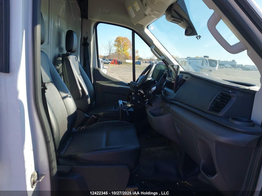 1FTBR2C80PKA22302 2023 FORD TRANSIT photo no. 5