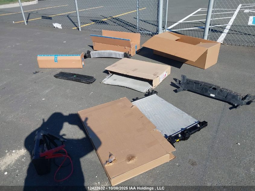 2024 Chevrolet Trax 2Rs VIN: KL77LJE28RC004375 Lot: 12422632