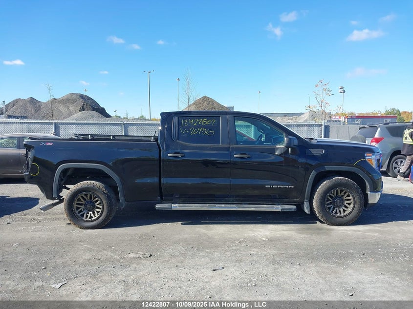1GTU9AED6NZ204510 2022 GMC SIERRA photo no. 14