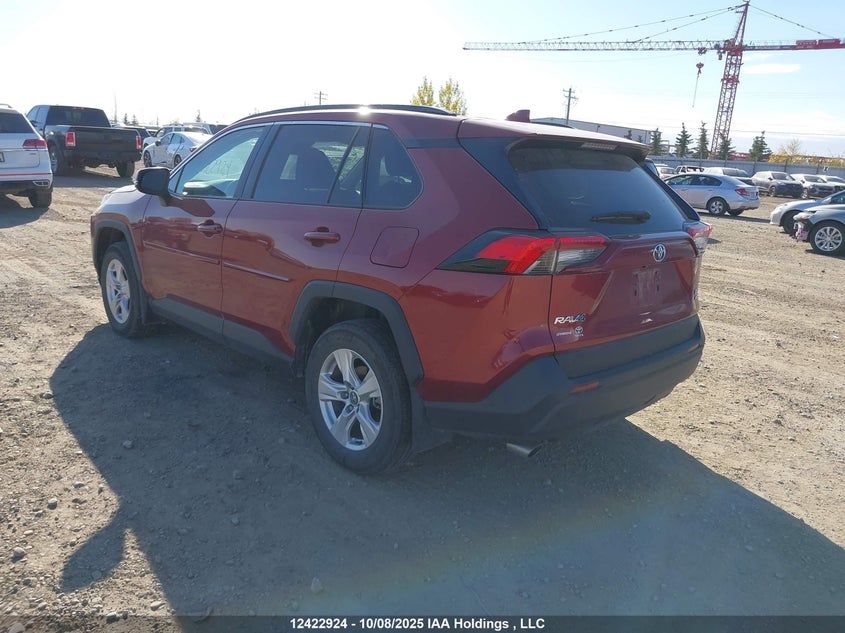 2T3R1RFV7MC159256 2021 TOYOTA RAV 4 photo no. 3