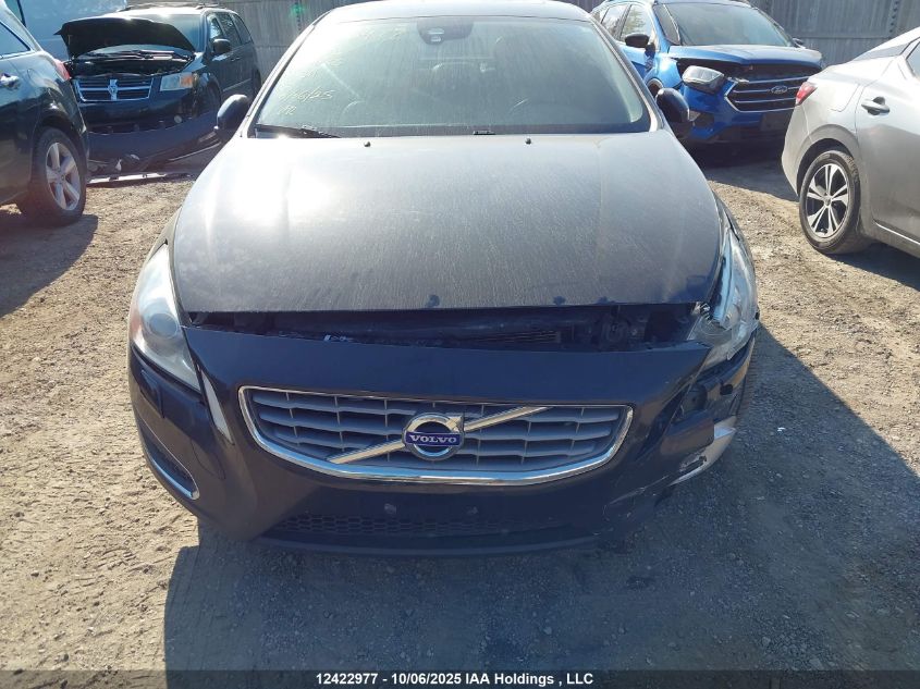 2011 Volvo S60 T6 VIN: YV1902FH7B2011076 Lot: 12422977