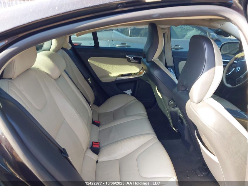 2011 Volvo S60 T6 VIN: YV1902FH7B2011076 Lot: 12422977