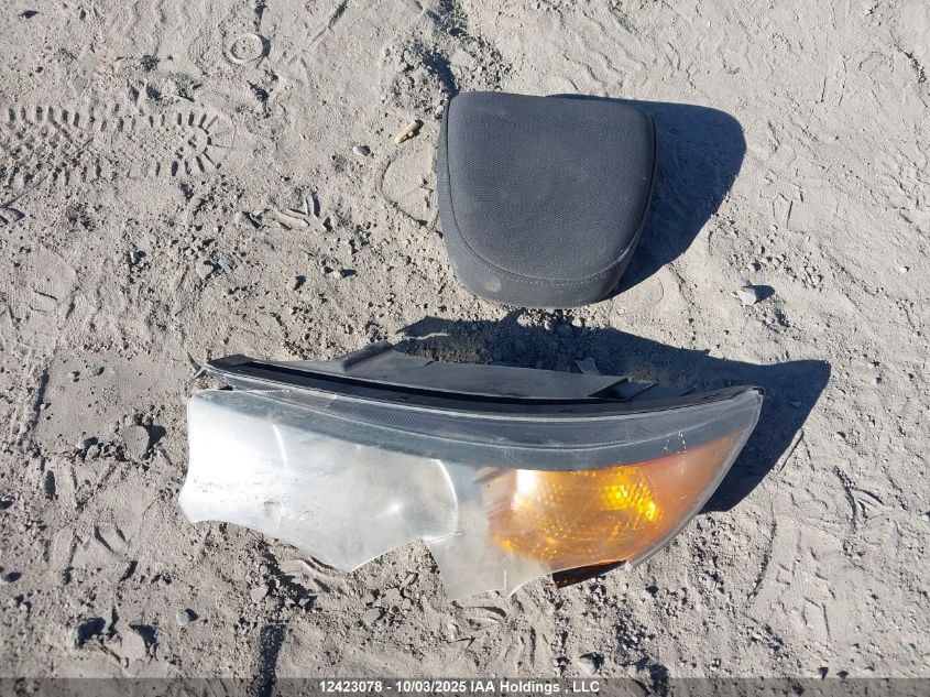 2011 Kia Sorento Lx VIN: 5XYKT3A1XBG138697 Lot: 12423078