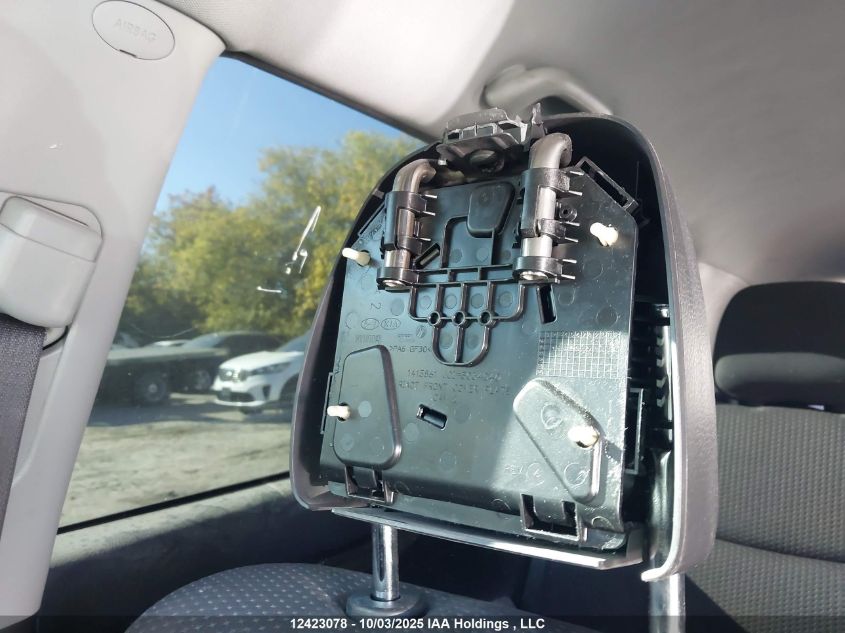 2011 Kia Sorento Lx VIN: 5XYKT3A1XBG138697 Lot: 12423078