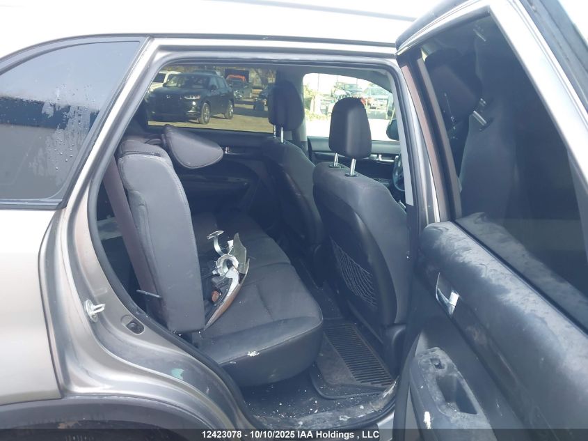 2011 Kia Sorento Lx VIN: 5XYKT3A1XBG138697 Lot: 12423078