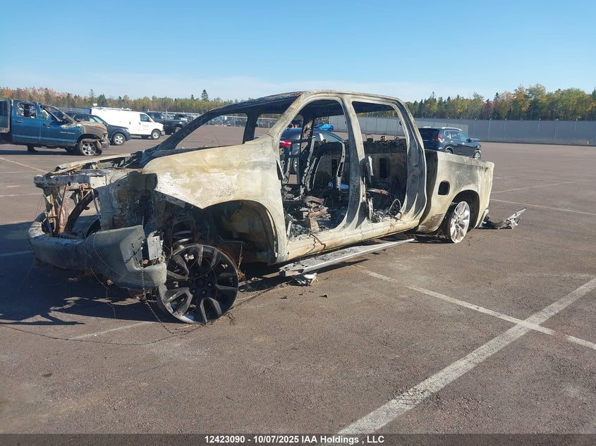 1GCPYBEK2LZ244004 2020 CHEVROLET SILVERADO photo no. 2