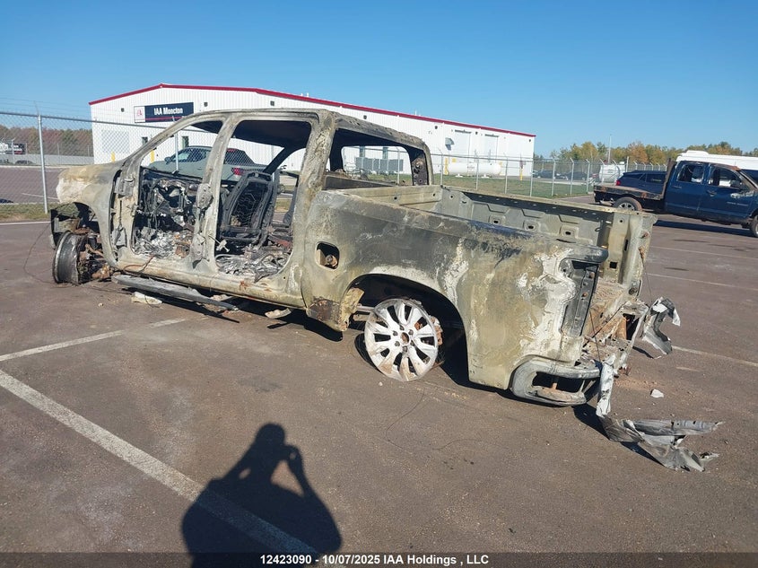 1GCPYBEK2LZ244004 2020 CHEVROLET SILVERADO photo no. 3
