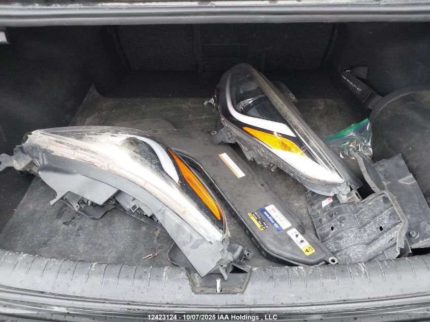 2017 Hyundai Sonata Hybrid Limited VIN: KMHE34L12HA056628 Lot: 12423124