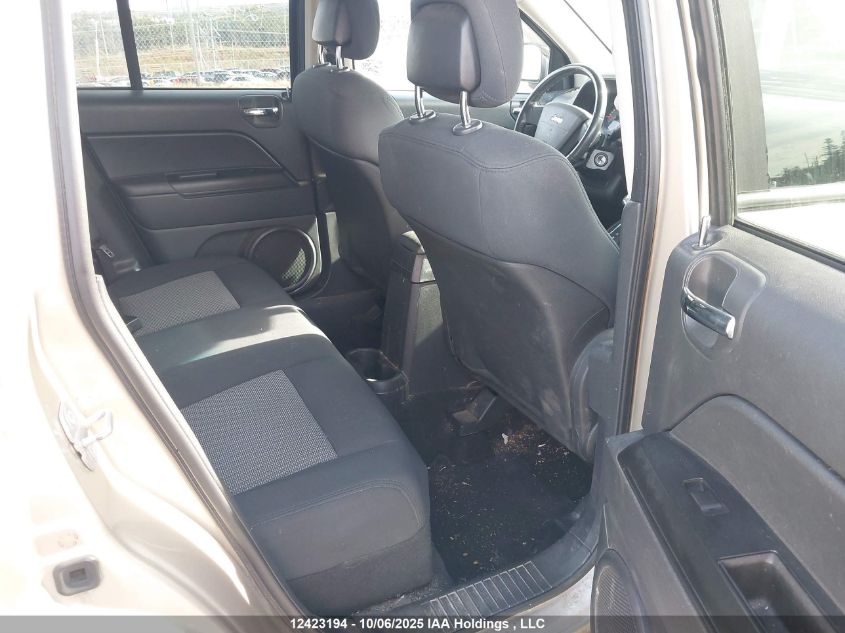 2010 Jeep Compass Sport/North VIN: 1J4NF4FB5AD552960 Lot: 12423194