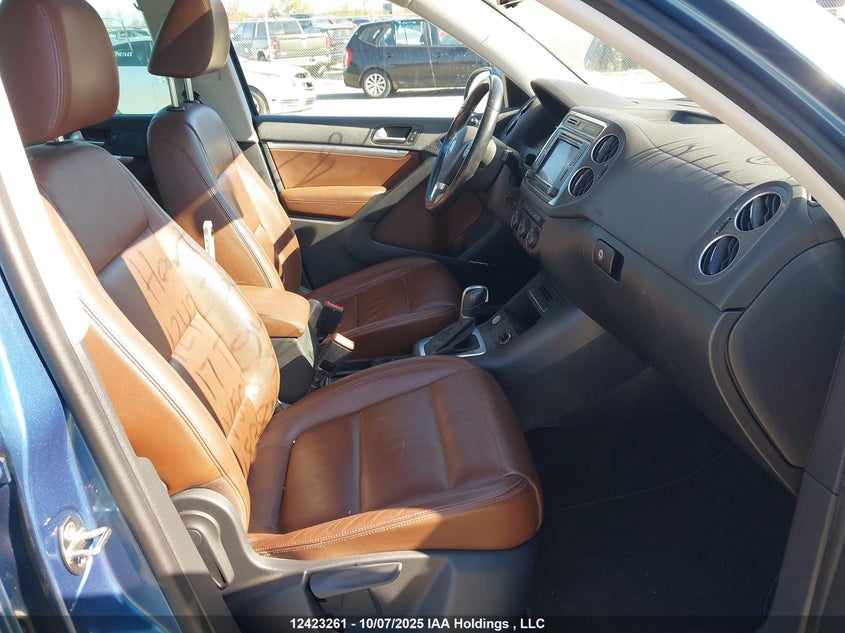 WVGLV7AX5HW508326 2017 VOLKSWAGEN TIGUAN photo no. 5
