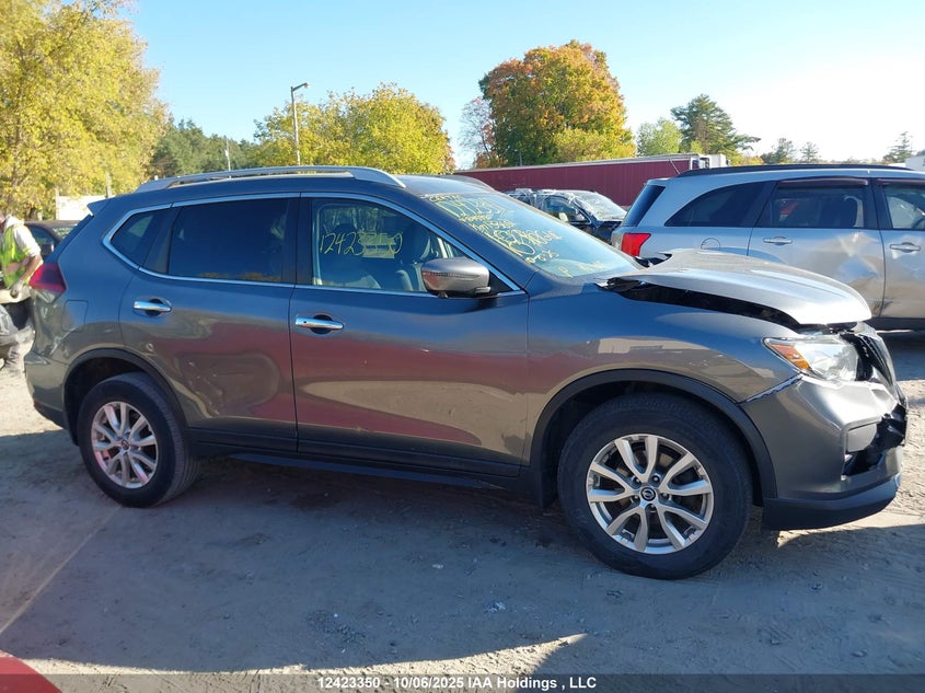 5N1AT2MVXJC845950 2018 NISSAN ROGUE photo no. 14