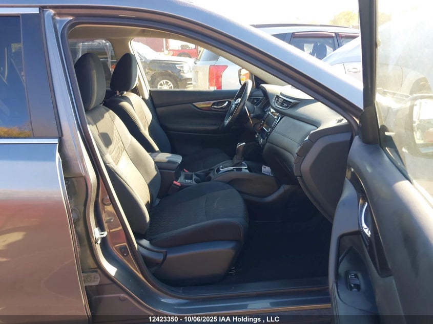 5N1AT2MVXJC845950 2018 NISSAN ROGUE photo no. 5