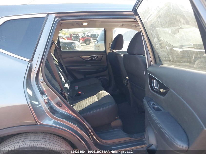 5N1AT2MVXJC845950 2018 NISSAN ROGUE photo no. 8