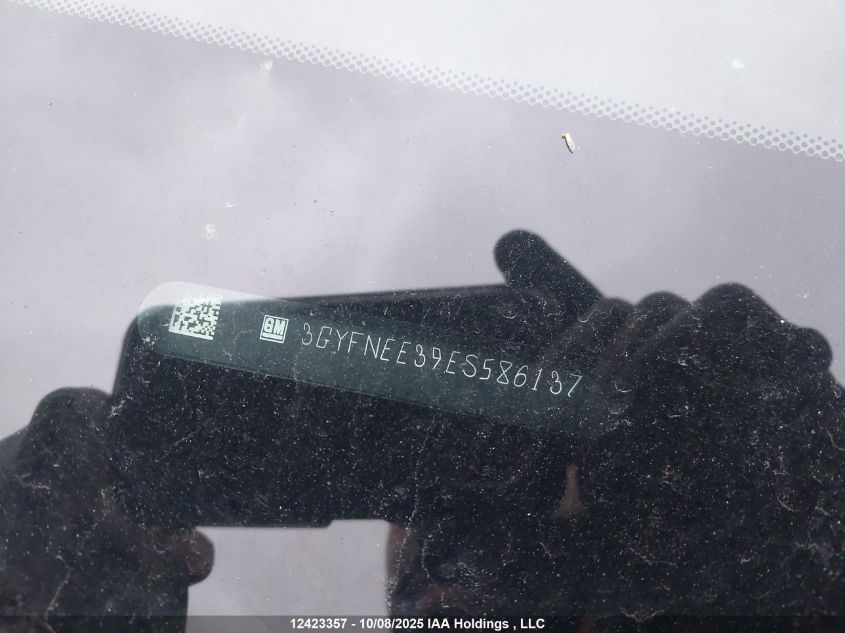 2014 Cadillac Srx Luxury Collection VIN: 3GYFNEE39ES586137 Lot: 12423357