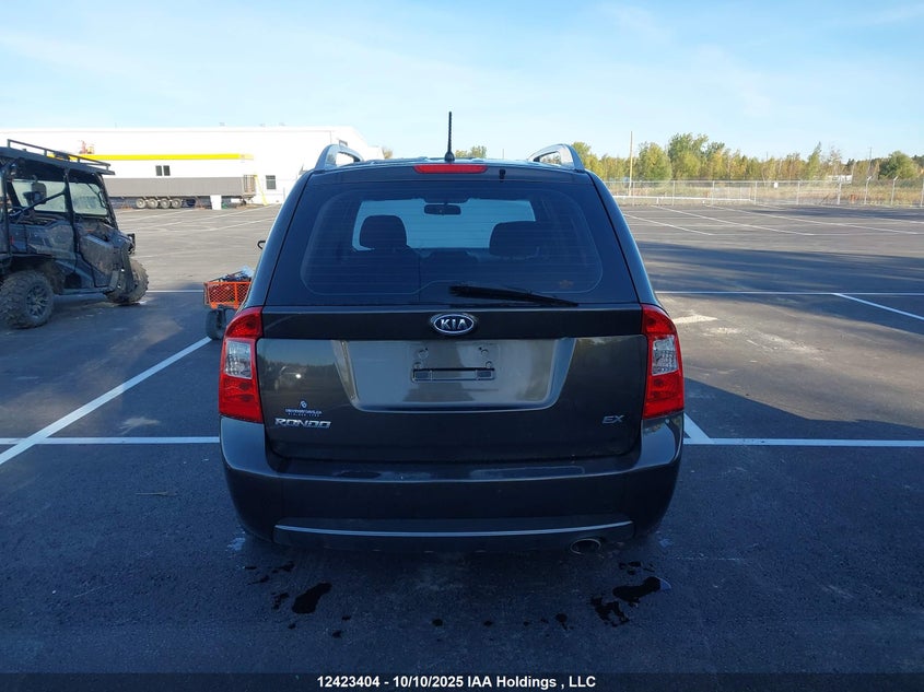 2012 Kia Rondo VIN: KNAHH8A80C7376799 Lot: 12423404