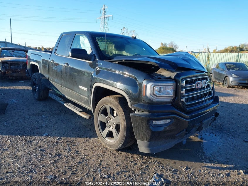 1GTV2LEC8JZ261992 2018 GMC Sierra K1500 auction photo 1