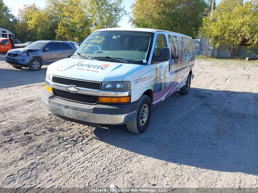 1GAHG39K491178966 2009 CHEVROLET EXPRESS photo no. 2